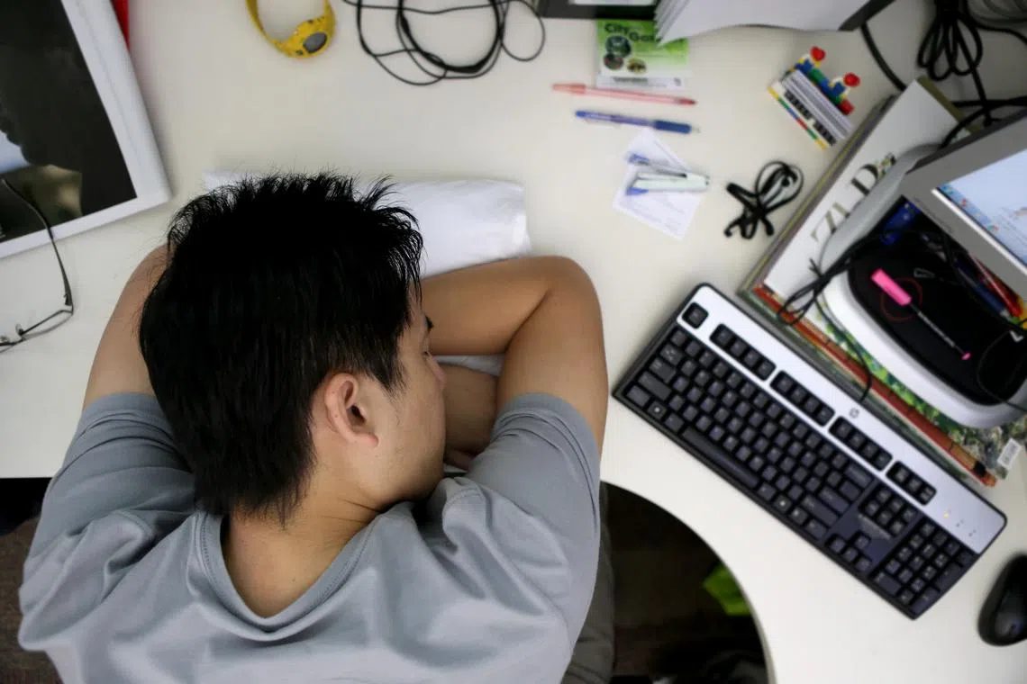睡眠不足者，白天可争取日间小睡补眠。（龙国雄摄）