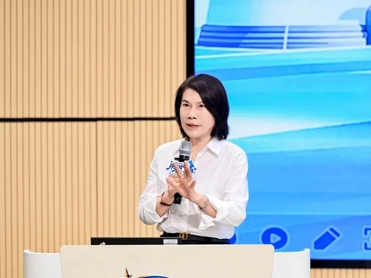 格力技工学校开课 董明珠：不许学生校内谈恋爱