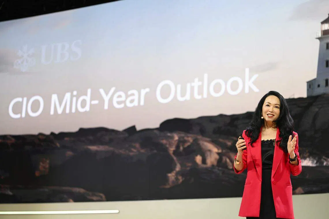 瑞银：新加坡人均收入超越美国金融服务料继续是经济增长动力| 联合早报