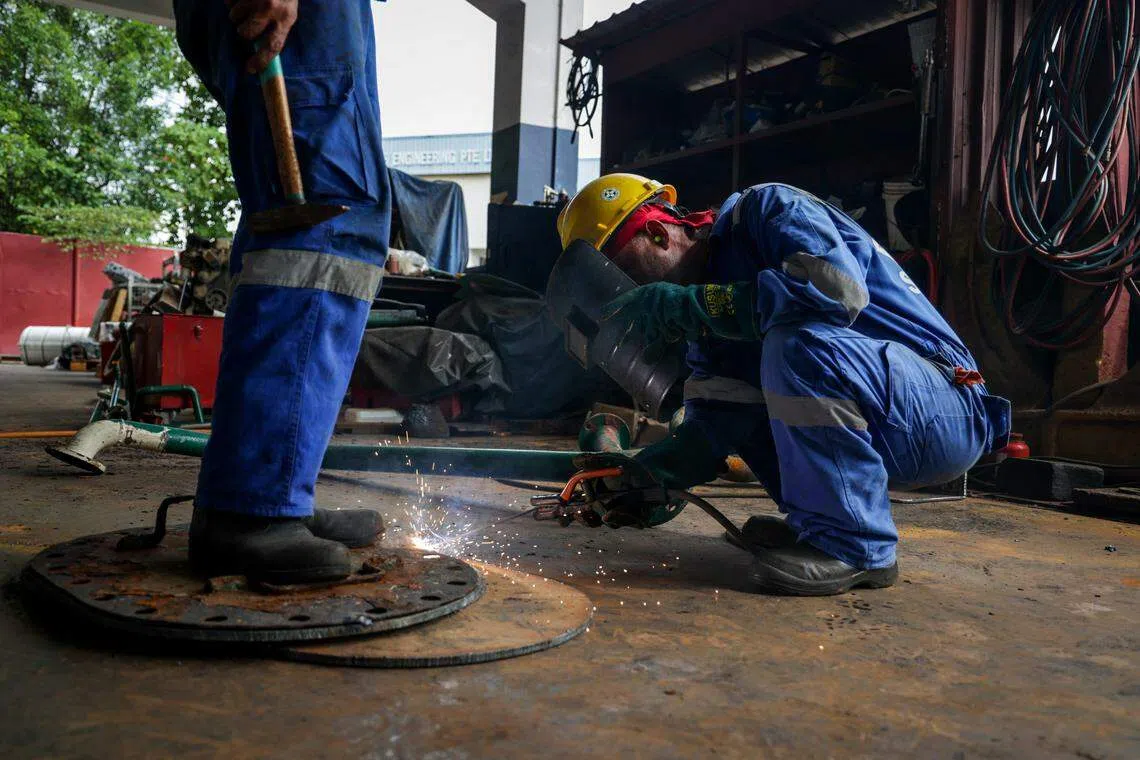 收购美珍船厂后，永合船务可以更灵活自在地进行各种维修。（叶振忠摄）