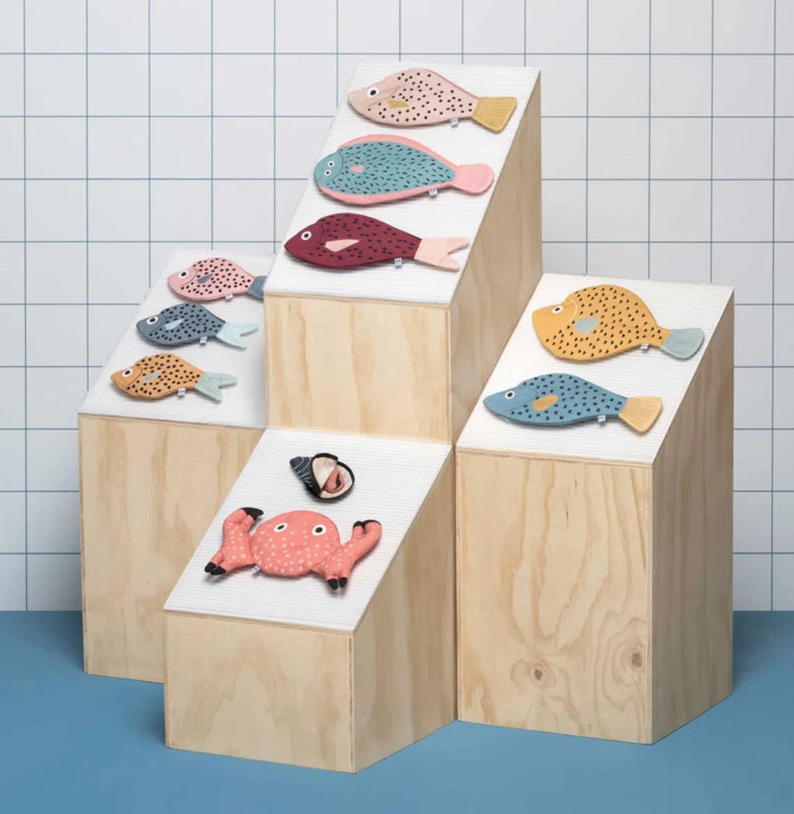 沙丁鱼时尚风还未刮起，西班牙品牌Don Fisher就已推出可爱的海鲜造型时尚品。（取自Don Fisher官网）