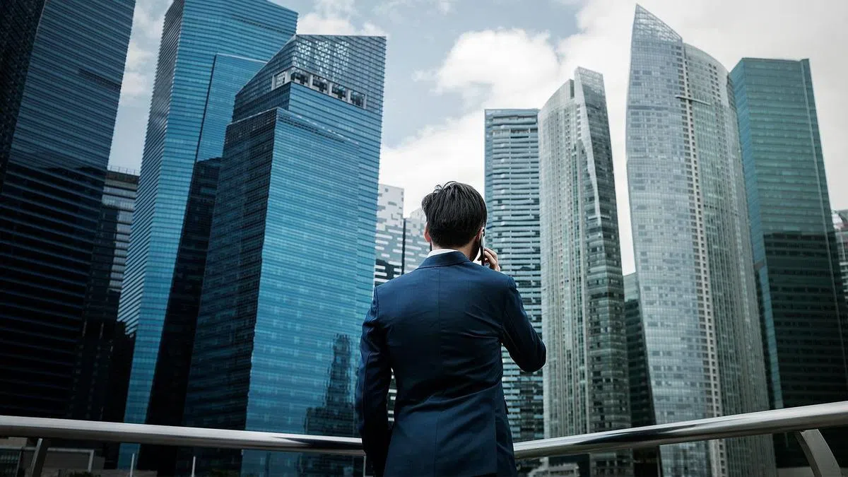 顺应中国企业大举涌入新加坡的强劲需求，普华永道在约两三年前扩展了中国客户服务专队。（普华永道提供）