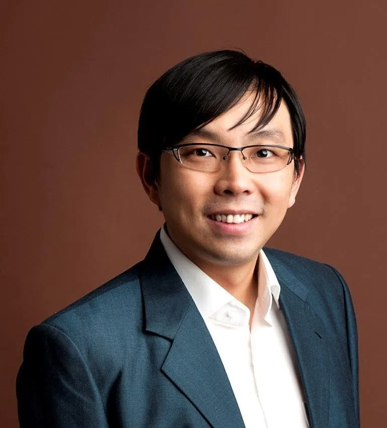 卢怡任医生每周平均收到两三封有关手汗症的咨询电邮。（受访者提供）