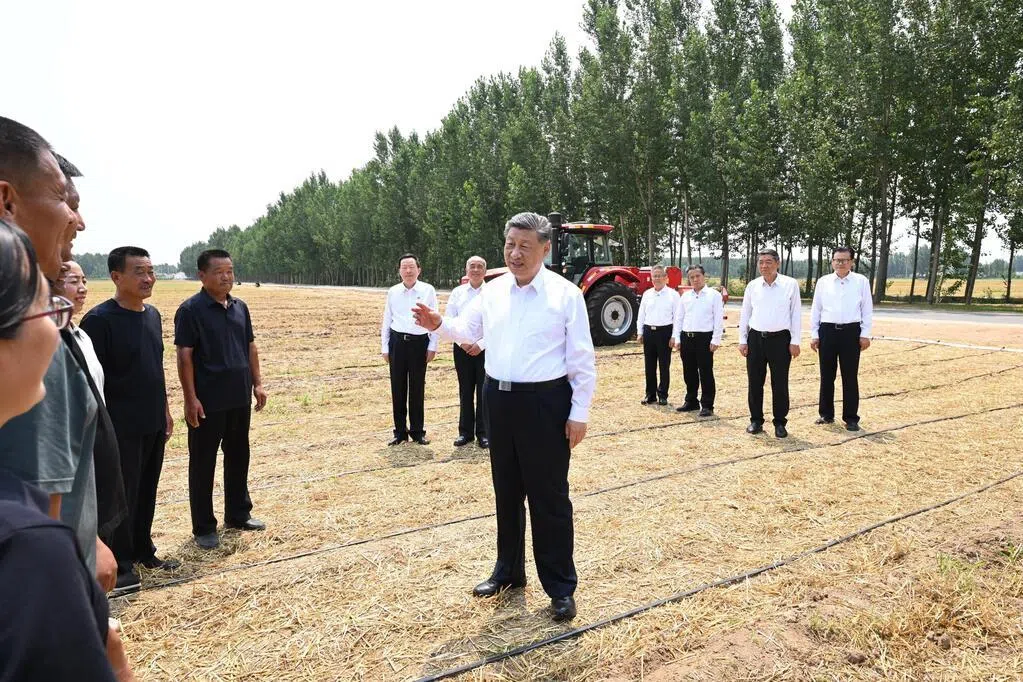 习近平：我提的18亿亩耕地红线不能破 14亿人吃饭靠谁都靠不住