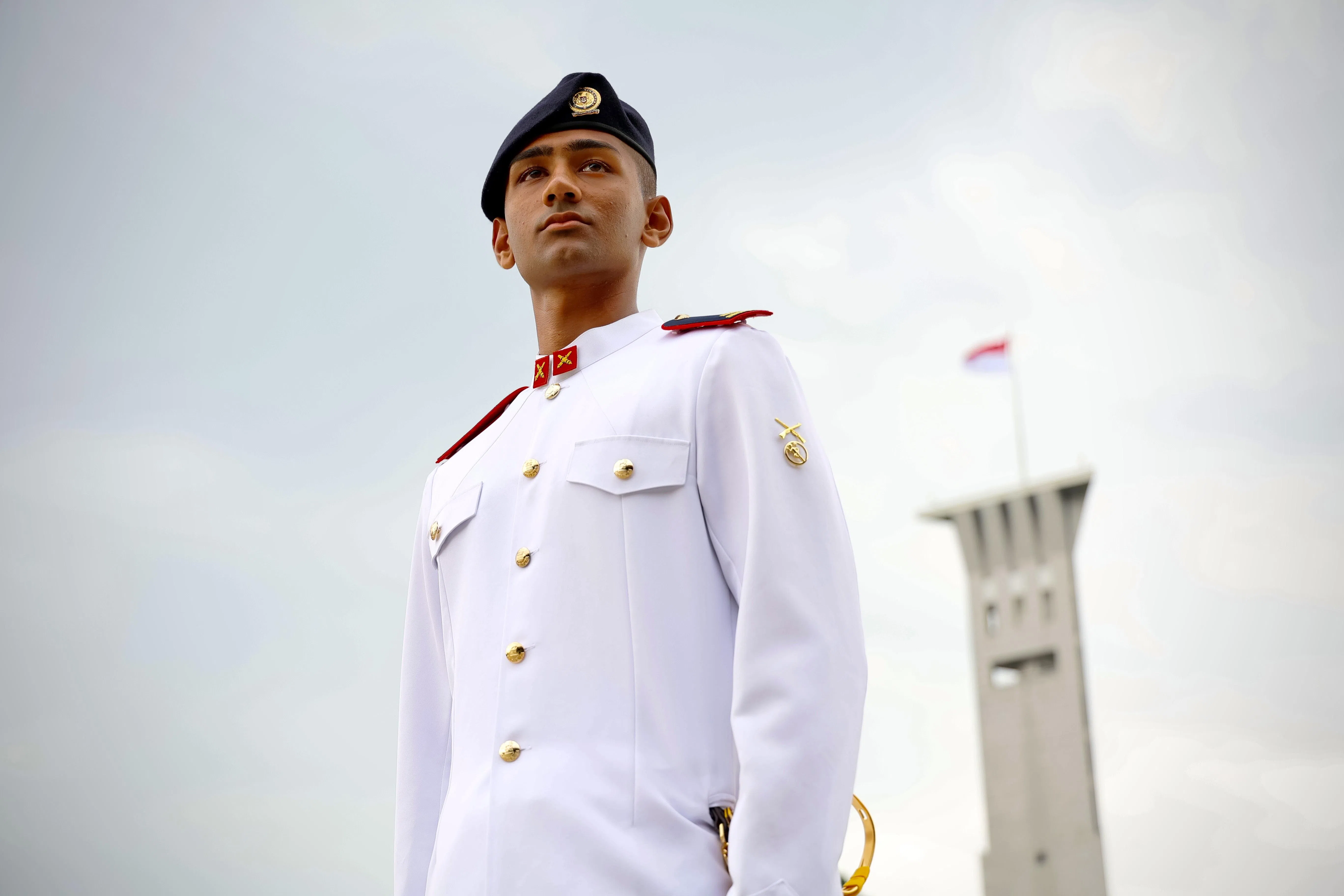 陆军少尉纳拉扬·普里特维是荣誉剑得主。（龙国雄摄）