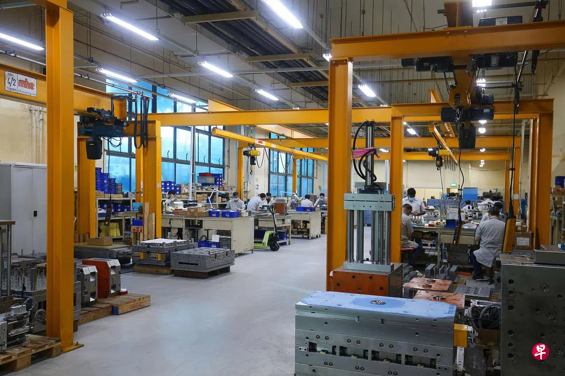 我国11月份制造业PMI升0.1至49.8 | 联合早报