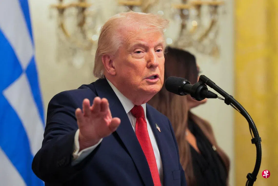 特朗普3月26日贴文说，假新闻媒体发表了许多错误的相反言论，称美国和伊朗的谈判“进展非常顺利”。 （路透社）