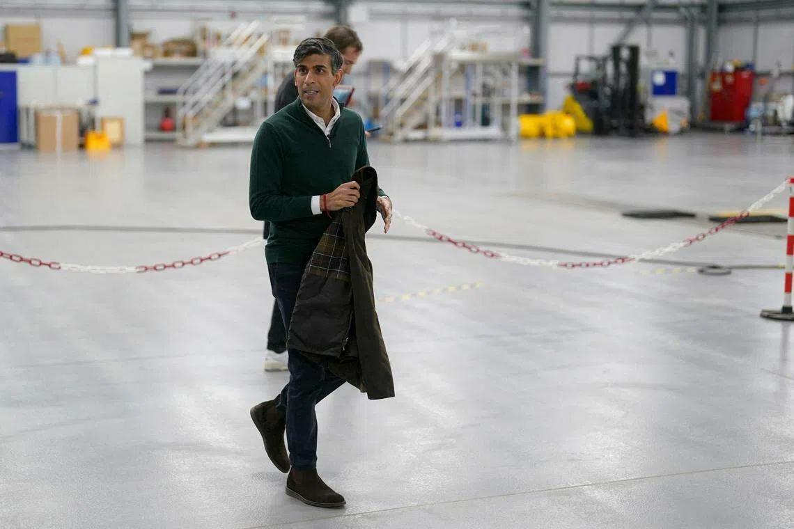 英国首相苏纳克说，日本首相岸田文雄是英国的好朋友，英国准备好为遭遇地震的日本提供支持。（法新社）