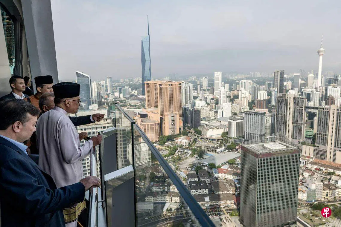 安华：令吉贬值未影响投资者信心| 联合早报