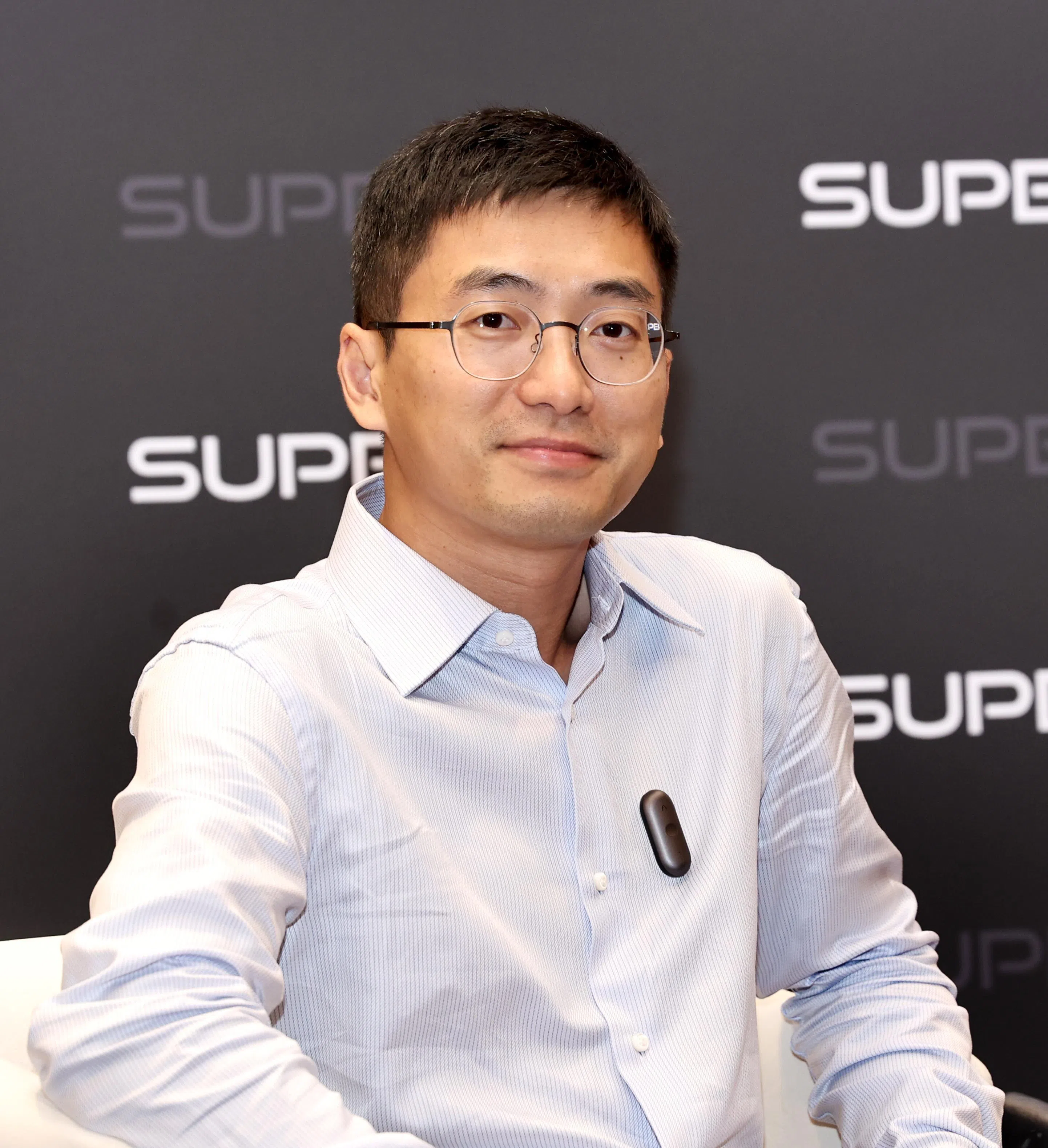 Plaud创办人许高曾提出，未来10年每个人都可拥有一个可穿戴的AI设备。（周国威摄）