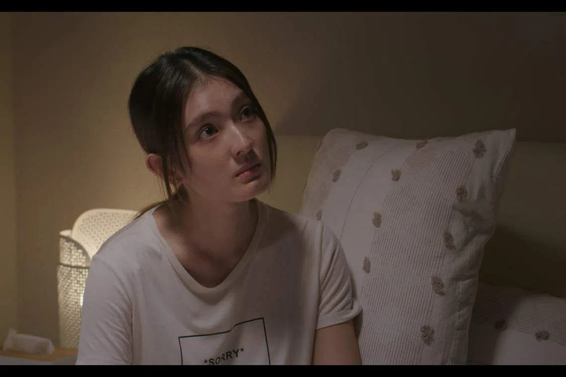 洪凌在《你的世界我们懂》扮演郑家大姐。（新传媒提供）