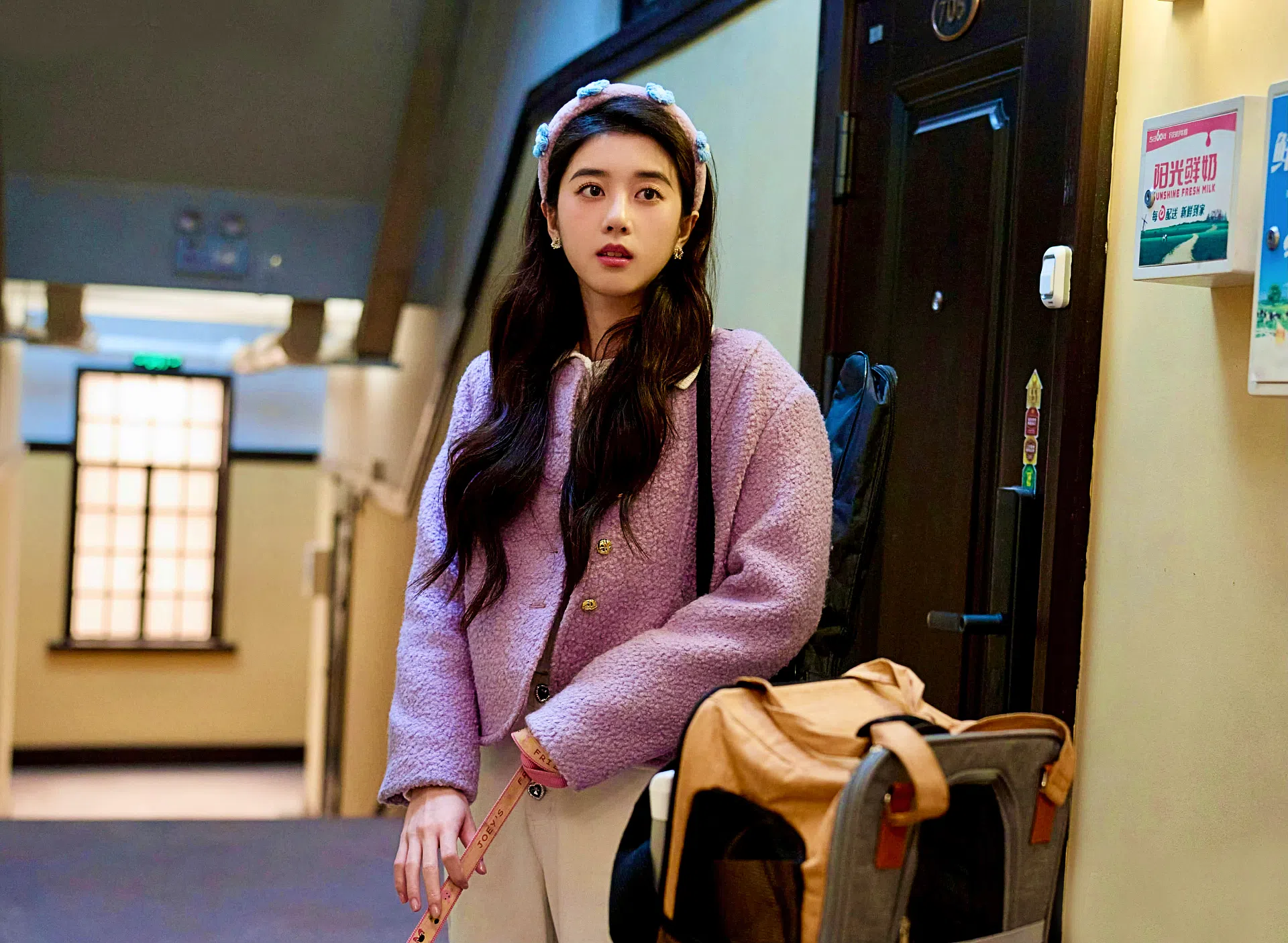 李凯馨饰演的夏小满性格大剌剌，活泼开朗又积极。（取自剧集官方微博）