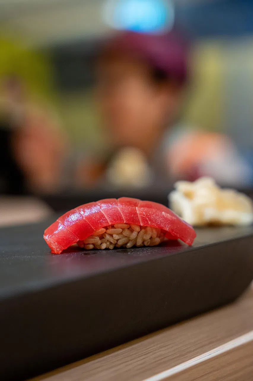 招牌红醋寿司饭采用京都与东京特调红醋调配，并选用秋田县优质日本米捏制。（餐馆提供）