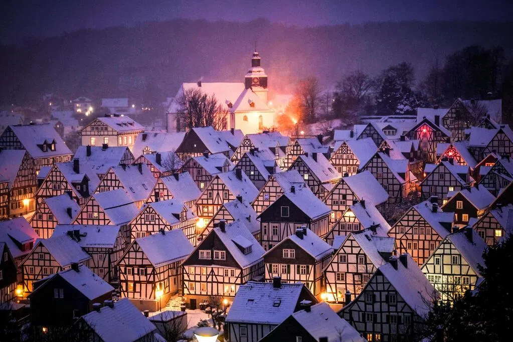 大雪席卷欧洲 多地交通受阻