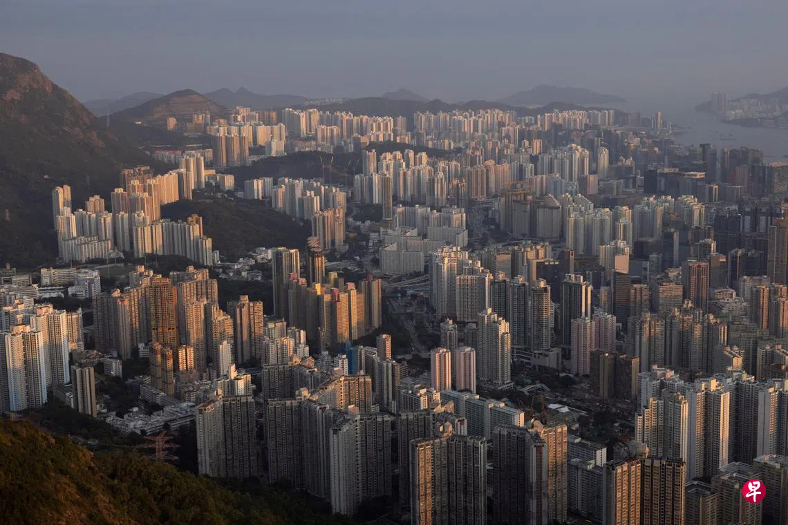 中国大陆买家涌入香港楼市去年成交量与金额均写下新高| 联合早报