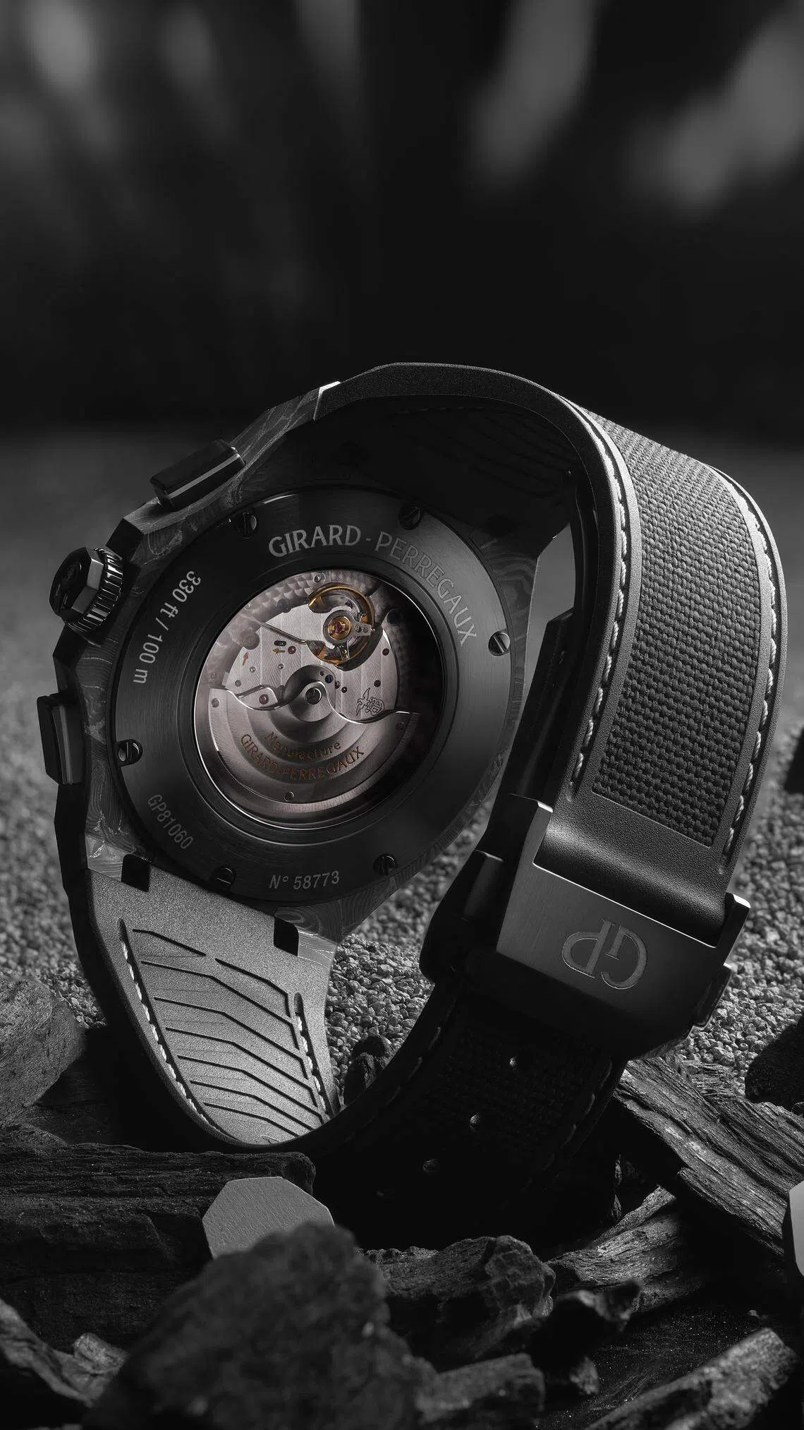 Laureato Absolute Chronograph 8tech装载芝柏表自制GP03300-1058自动上链机芯，动力储备46小时。（品牌提供）