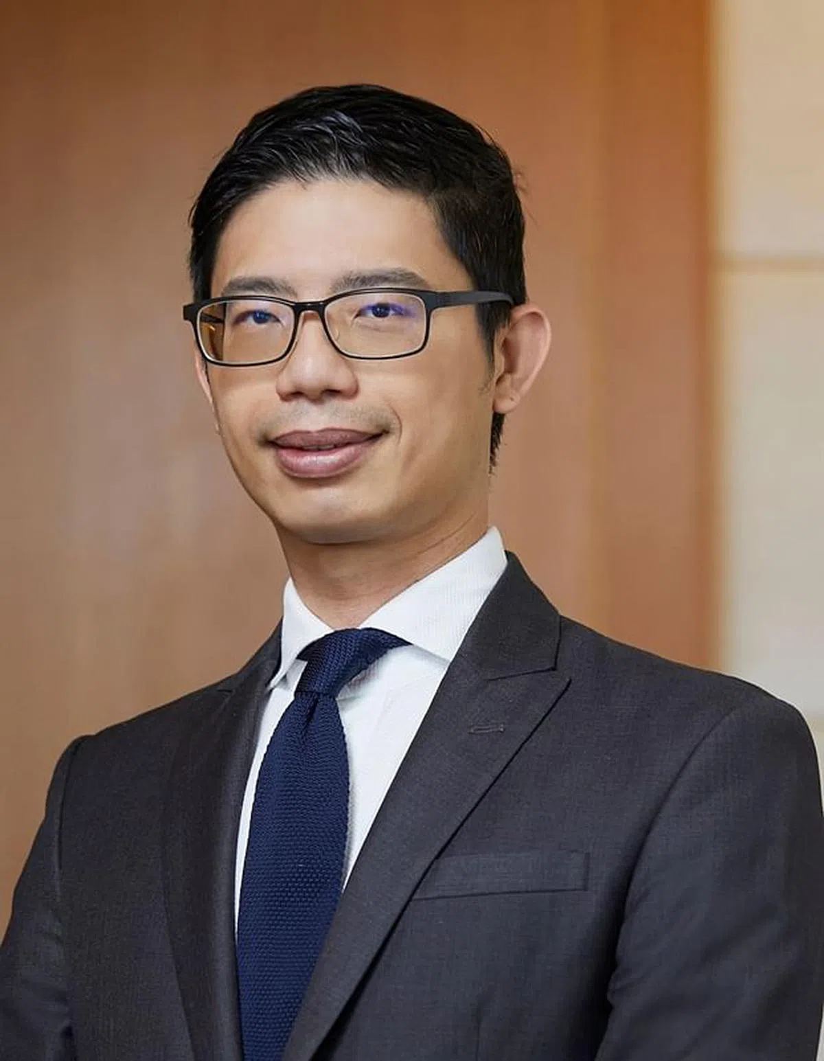 大华资产管理亚太股票投资主管何国华：通胀导致利率上升促使全球经济放缓，也可能降低股票估值，增长股首当其冲。（受访者提供）