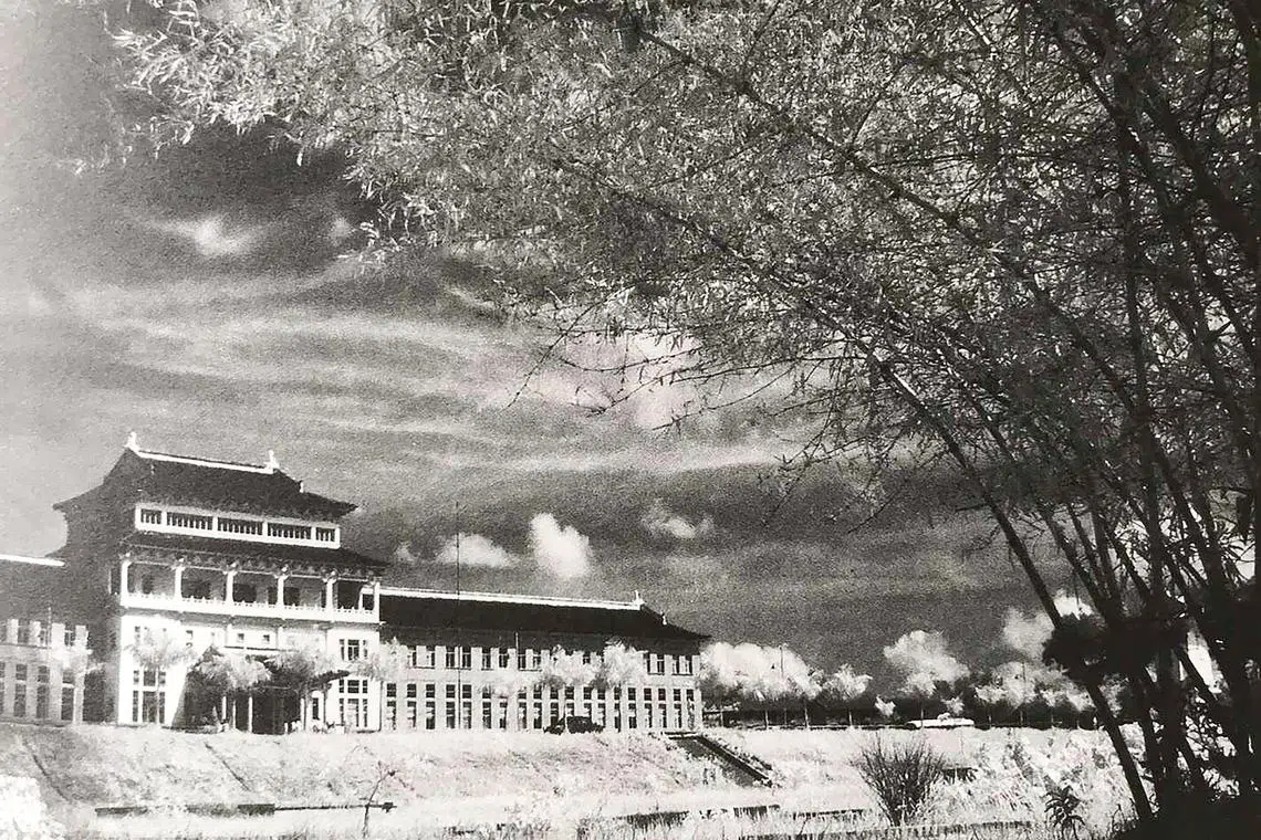 雷福胜在南洋大学创立之初拍摄的照片，是前早报编辑徐伏钢最欣赏的作品之一。（受访者提供）