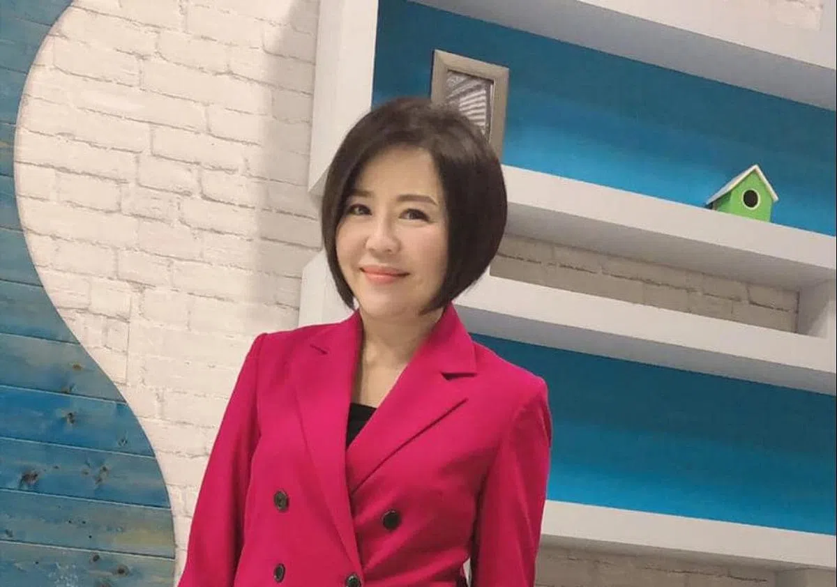 于美人对人的关怀不受纷扰所影响。（面簿）