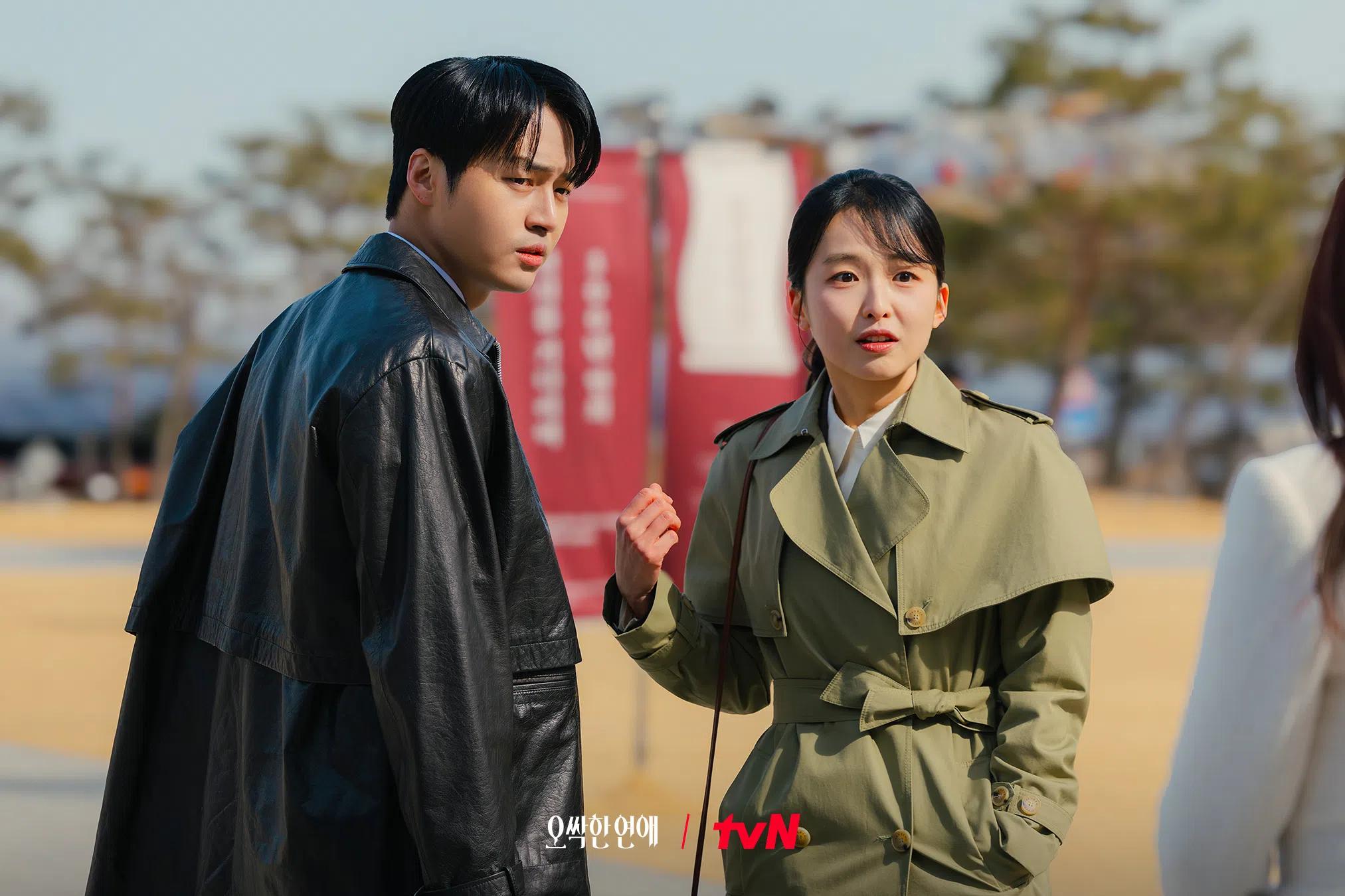 梁世宗（左）和林采映“落花有意，流水无情”的设定，有趣又吸睛。（取自tvN Drama X）