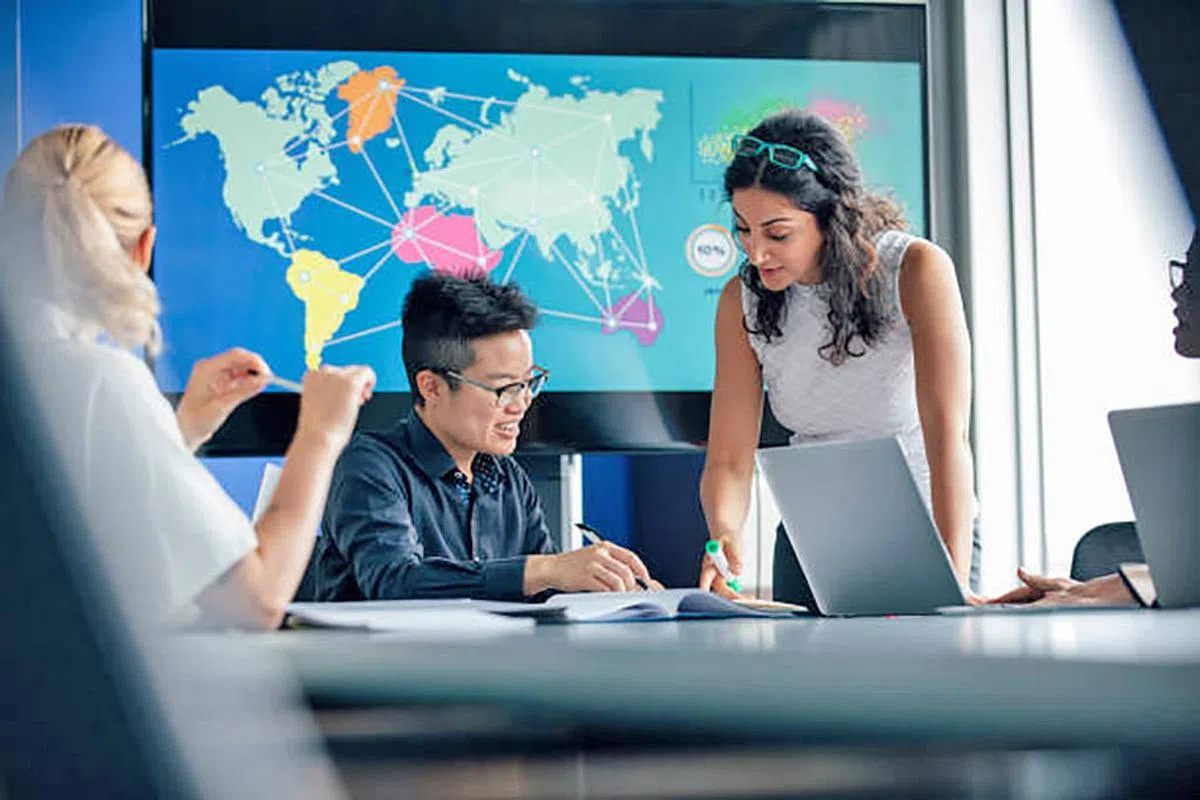 多个中企巨头已南下抢滩布阵，足见新加坡的吸引力。（图/Getty Images）