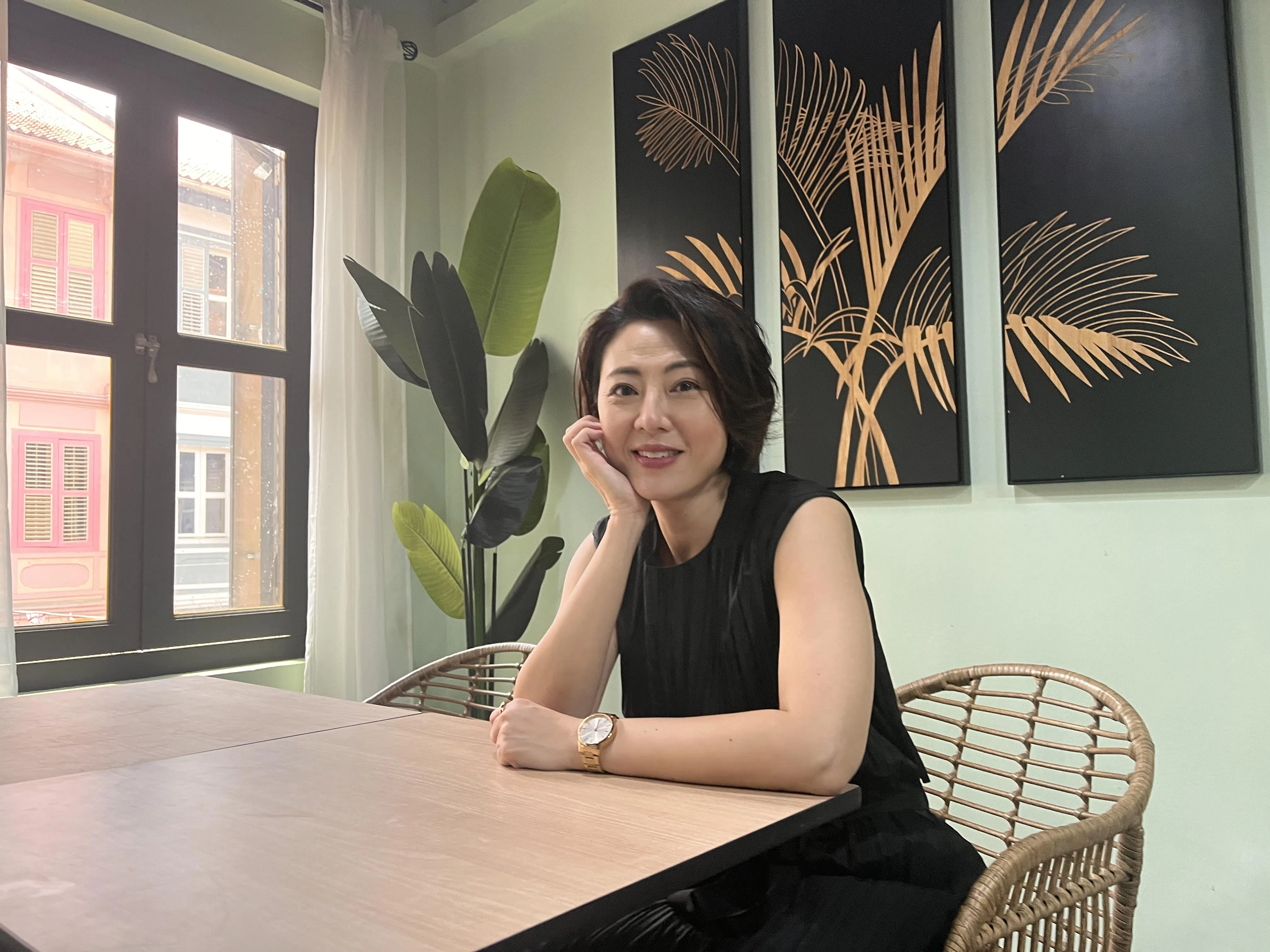 许美珍在《嫁给不同世界的你》中说多国语言。（李妙楠摄）