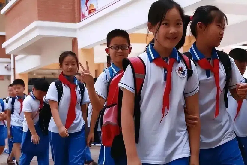 中国首批“20后”小学生入学 诗词古风款名字增多