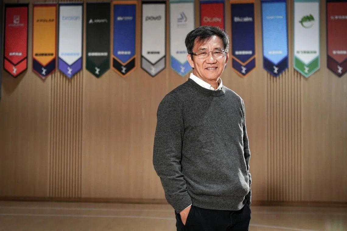 深圳科创学院院长李泽湘接受《联合早报》专访。（严宣融摄）