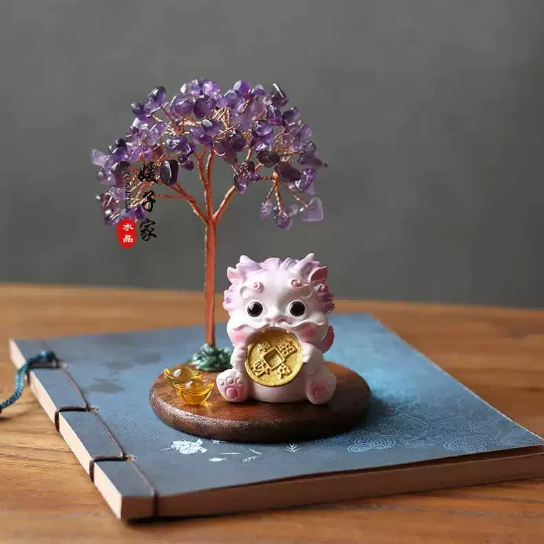 貔貅加水晶石树代表招财、好运的祈福。（取自淘宝）