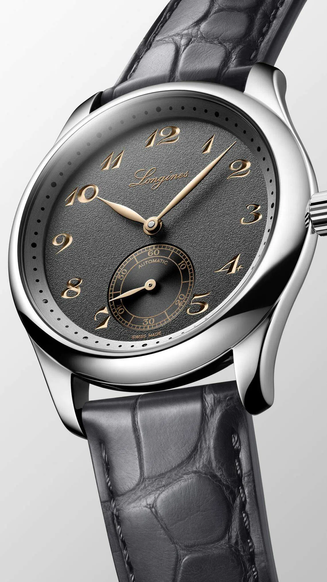 名匠系列的小秒盘是标志性设计。（品牌提供）