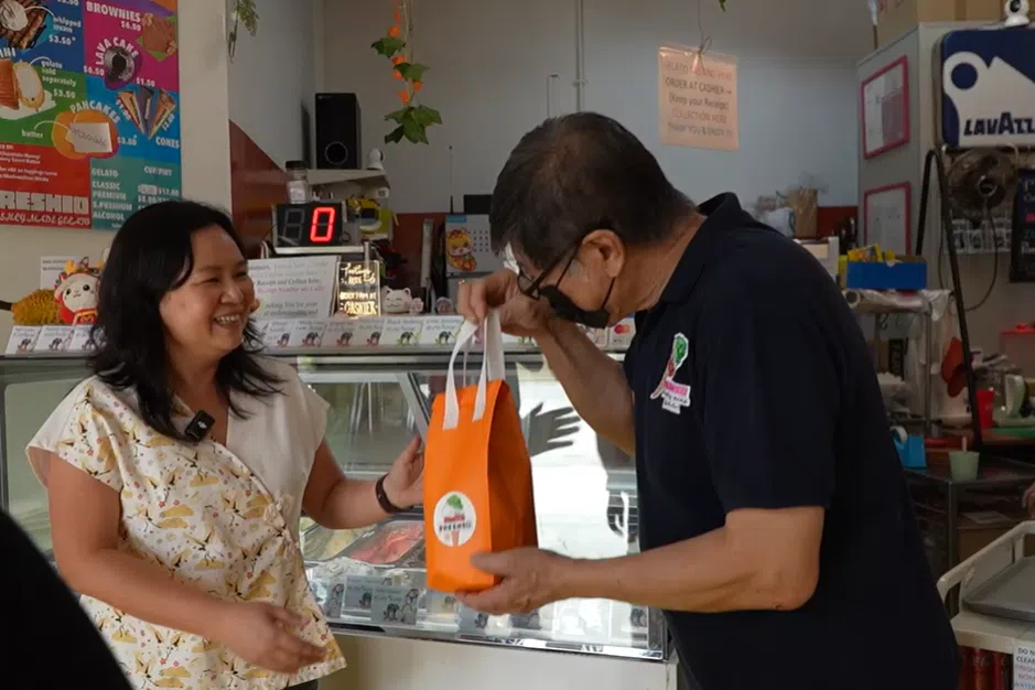 常客李淑君女士。（视频截图）