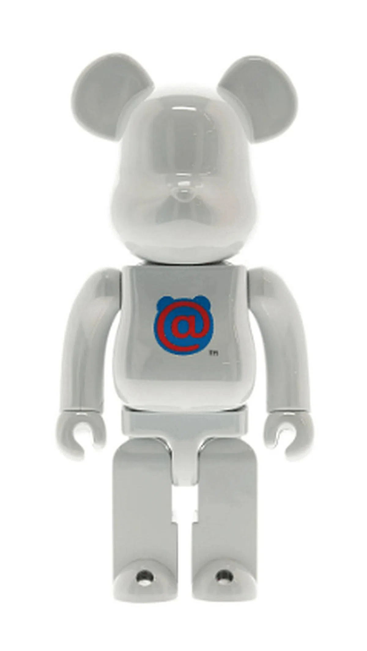 这是世上第一只Be@rbrick，于2001年出产（取自Medicom网站）。