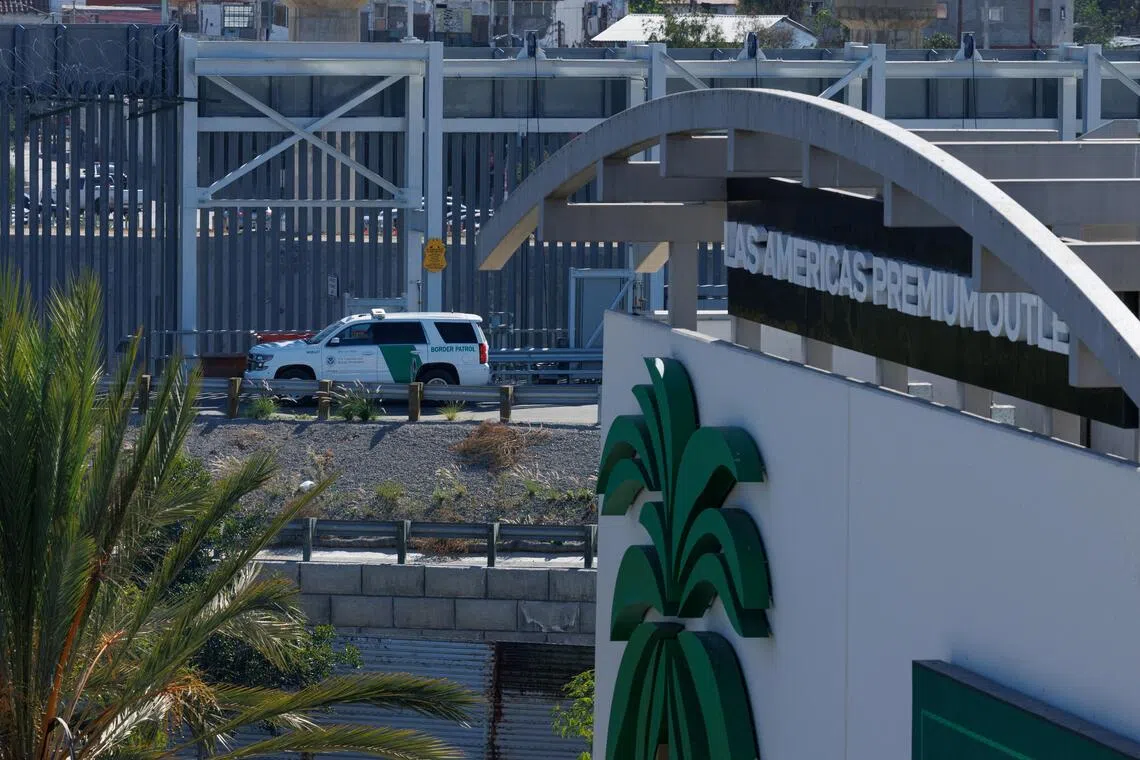 美边境巡逻队向非法越境者收取5000美元“逮捕费”