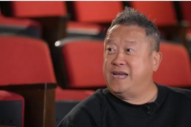 曾志伟担任香港TVB总经理期间因担心开会迟到，结果睡不好。（视频截图）