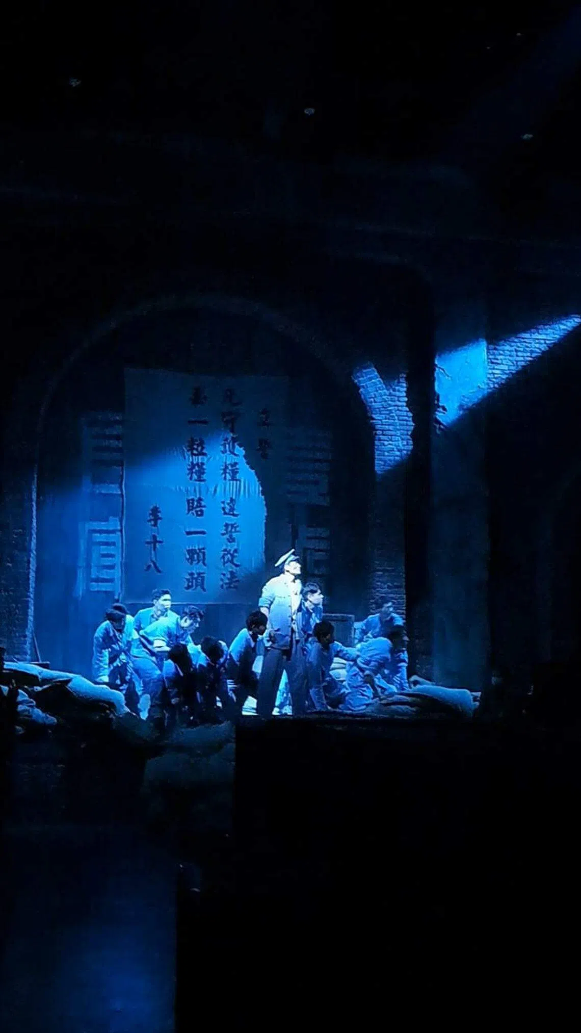 “只有河南戏剧幻城”通过别出心裁的戏剧演出，自信展现当地历史文化，引起访客共鸣。（黄佳琪摄）