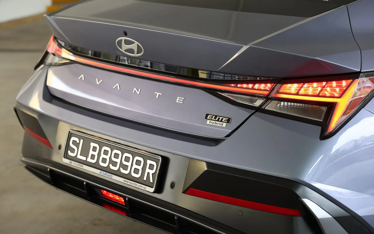 车尾样式没太多改变，保险杆和尾灯设计看起来依然很犀利。（林明顺摄）