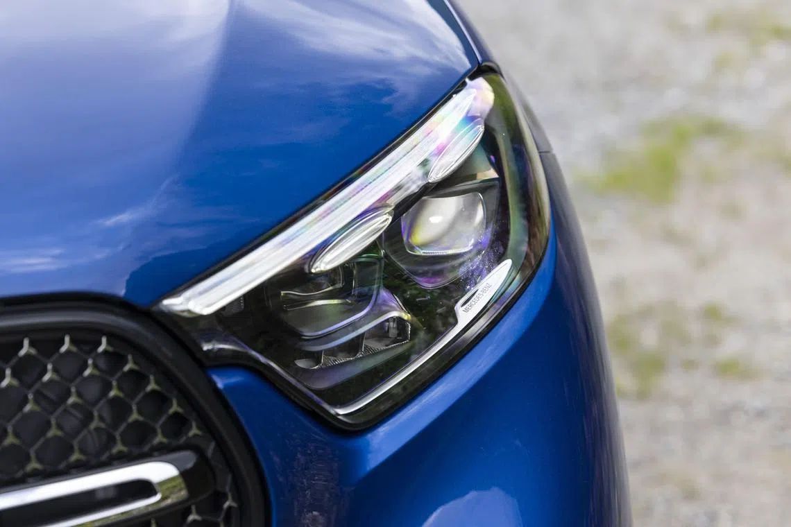 设计亮点之一是前大灯直接连接散热器格栅。（马赛地提供）