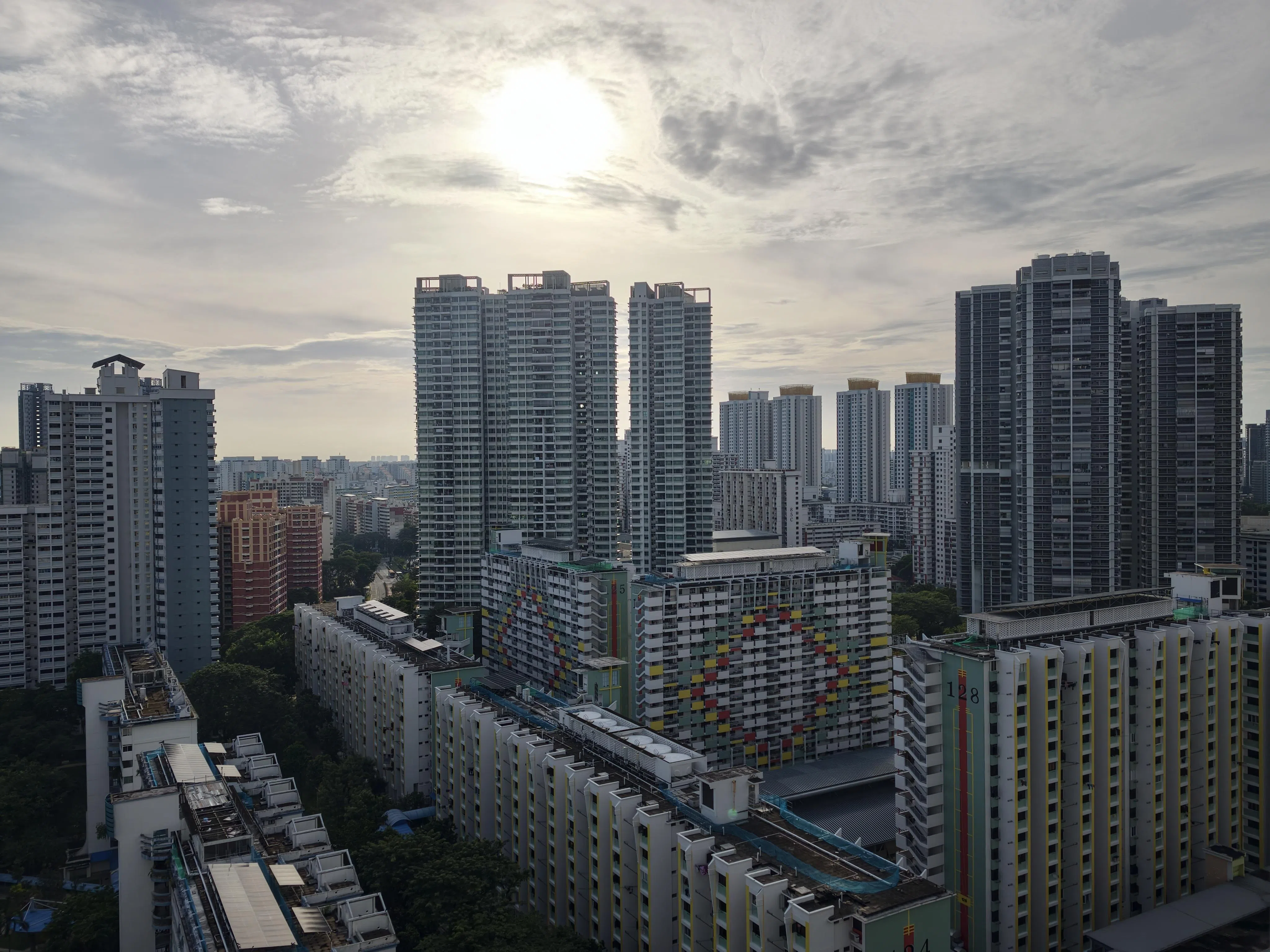 照片景物色彩趋近自然，曝光和锐利度等都没太大问题。（黄少伟摄）