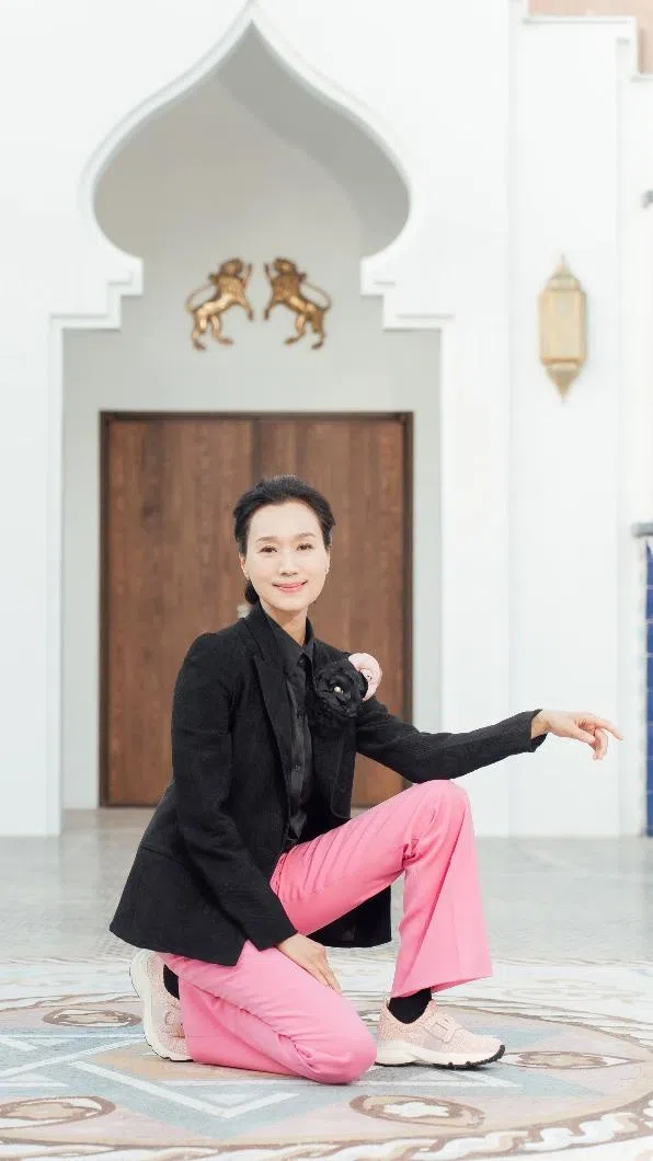 坣娜近年来注重瑜伽和养生。（互联网）