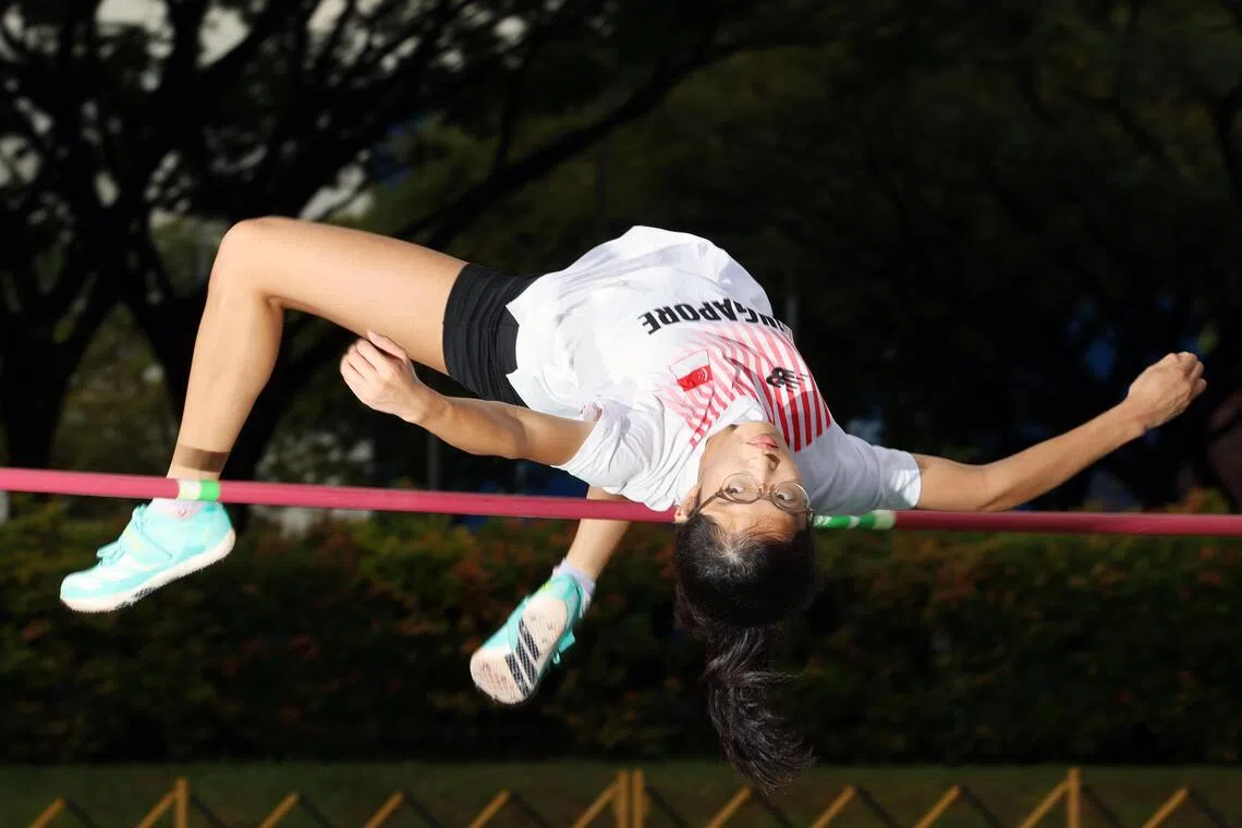 初登东运会赛场，吴艳阳希望重新找回跳跃的信心。（何家俊摄）