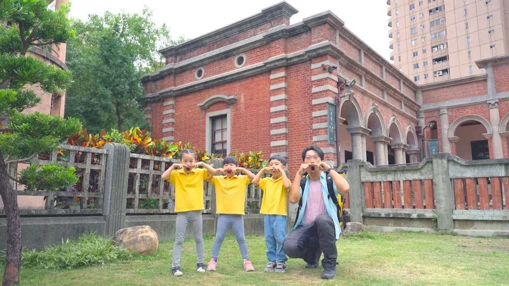 《我们去公园玩》带领观众畅游台湾各地的公园。（取自节目官方网站）