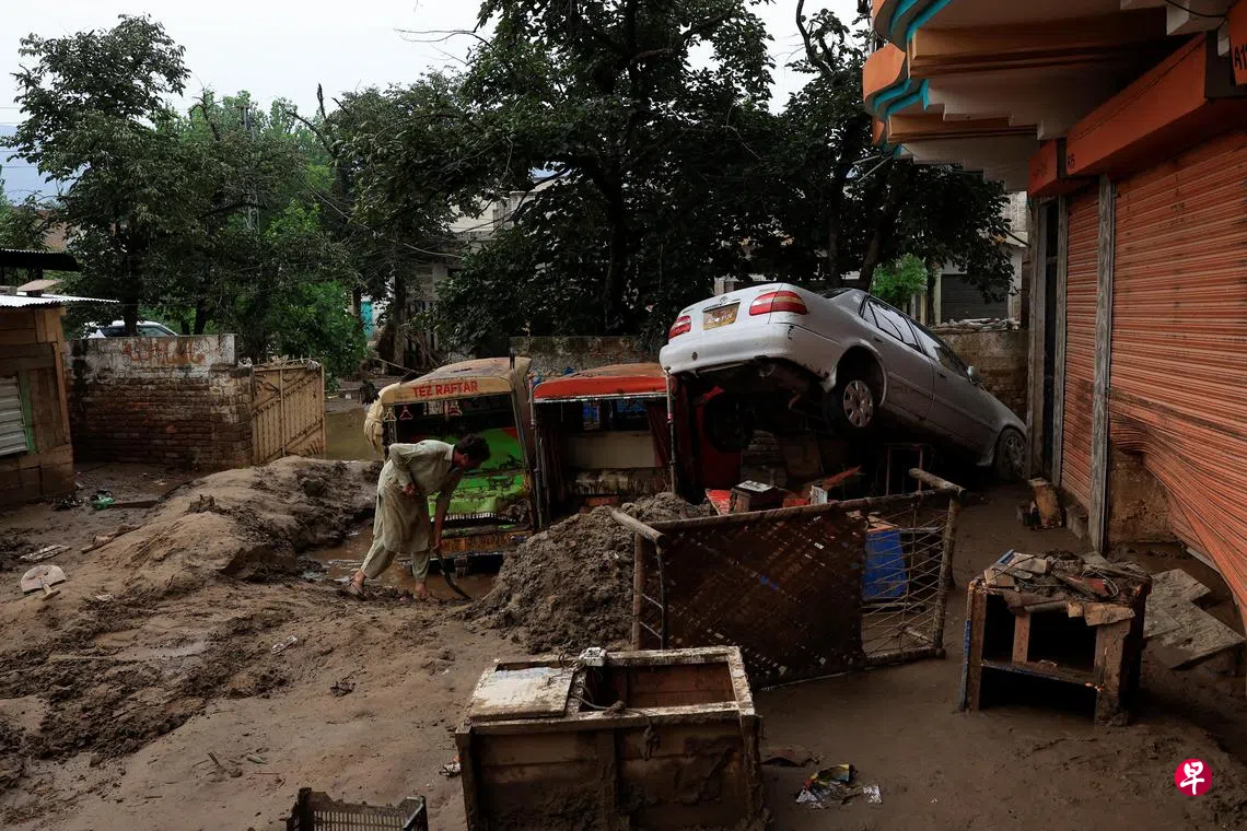 巴基斯坦西北部洪水344人遇难150多人失踪| 联合早报