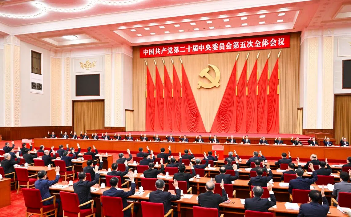 中共五中全会处分刘建超等34人 “70后”中委增至五人