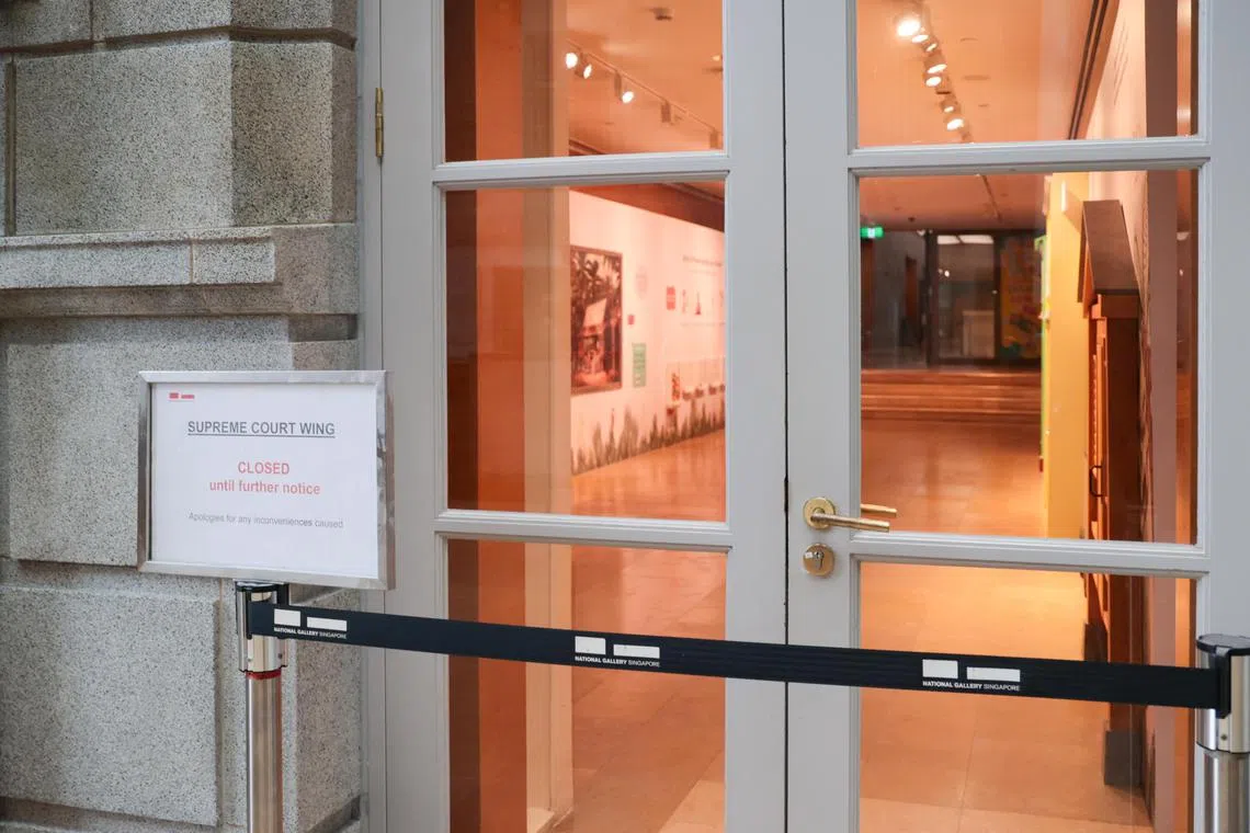 受火患影响，国家美术馆9日发出通告，最高法院翼楼持续关闭，10日重新对外开放。市政厅翼楼与大草场中庭已确认安全，9日中午12时已重新对公众开放。（吴先邦摄）