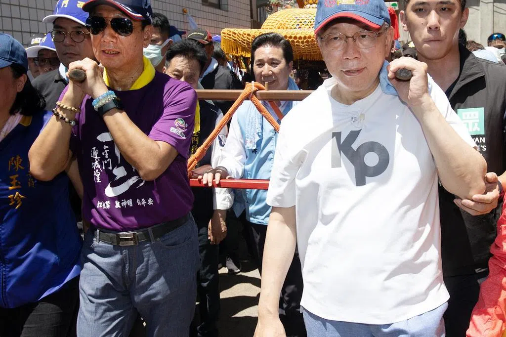 侯友宜支持度不升反降并落后柯文哲