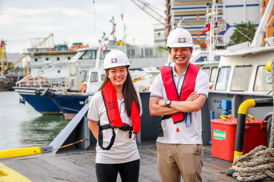 方逸泽（右）和妹妹方逸莹加入永合船务，推动公司迈向新纪元。（叶振忠摄）