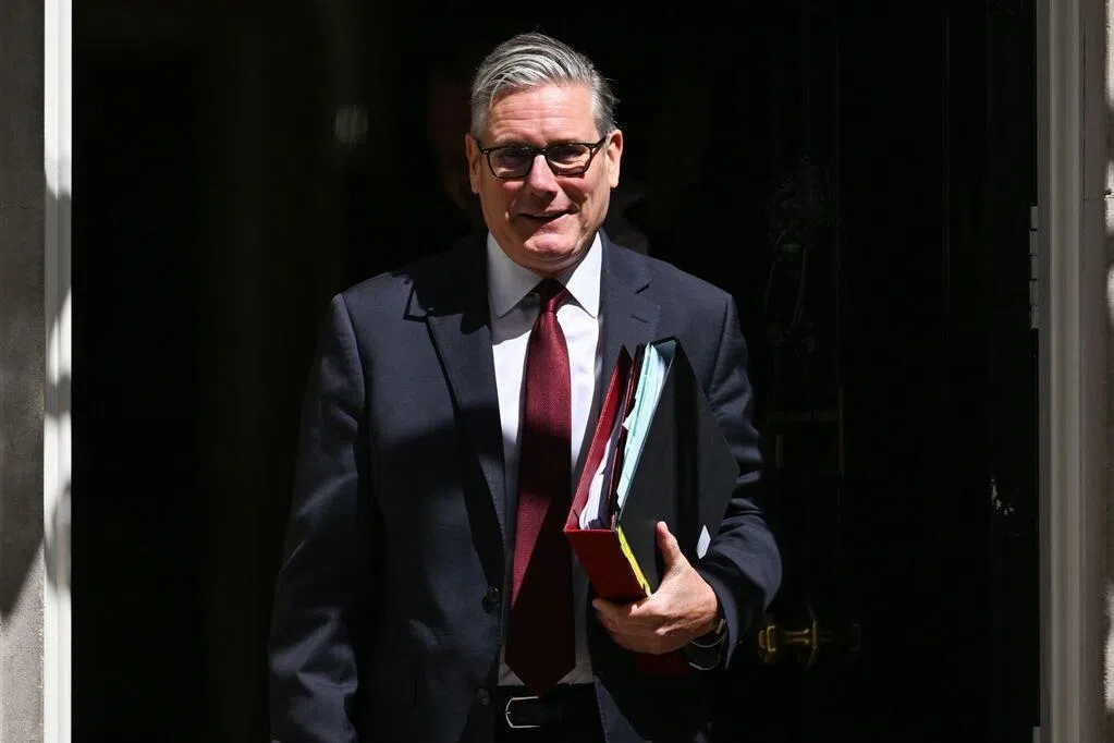 英国首相斯塔默：支持美伊达成协议