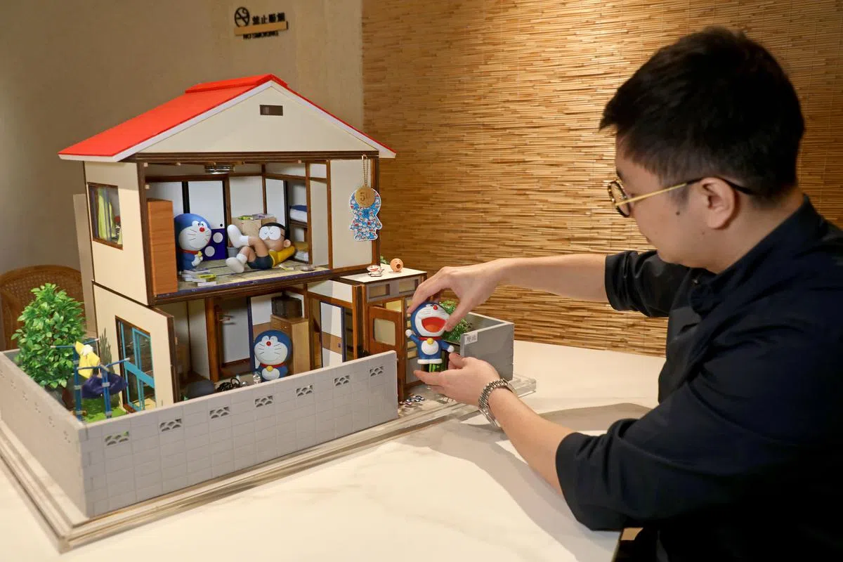 纯手工制作，逼真还原小叮当和大雄的家。 