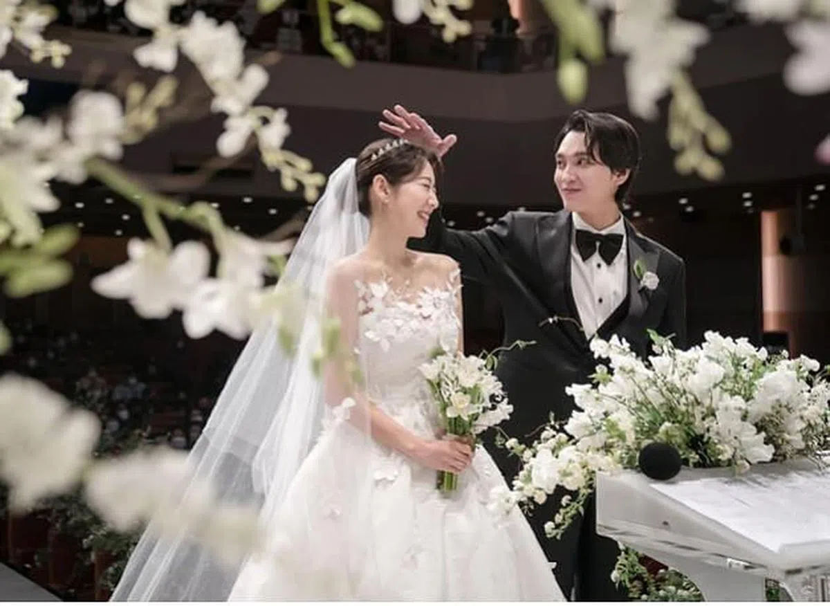 朴信惠和崔泰俊于22日举行结婚典礼。（互联网）