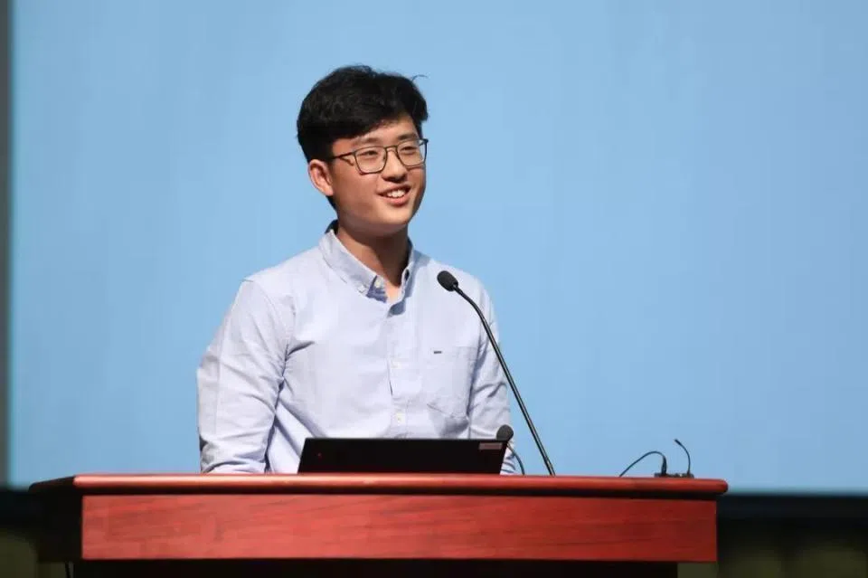 中国AI行业领袖：未来三至五年弯道超车美国概率不及20%